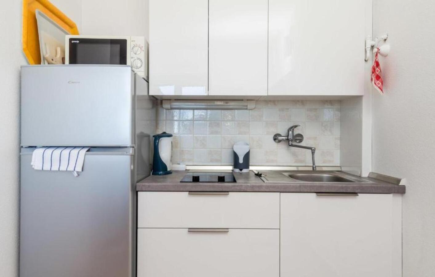 מטולי Apartments Dorijan With Pool מראה חיצוני תמונה