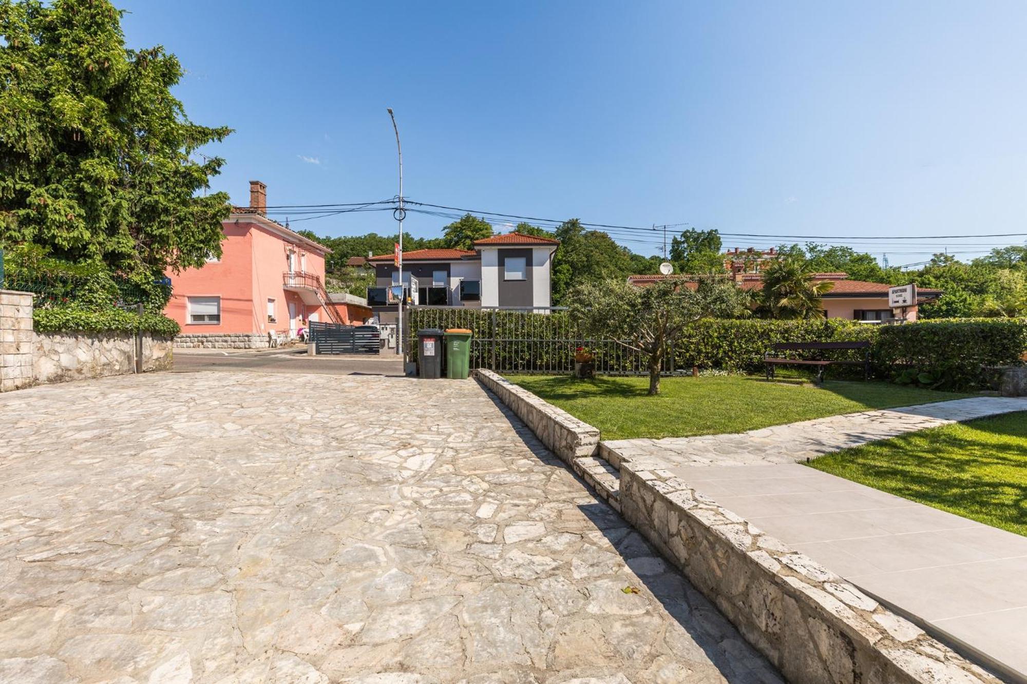 מטולי Apartments Dorijan With Pool מראה חיצוני תמונה