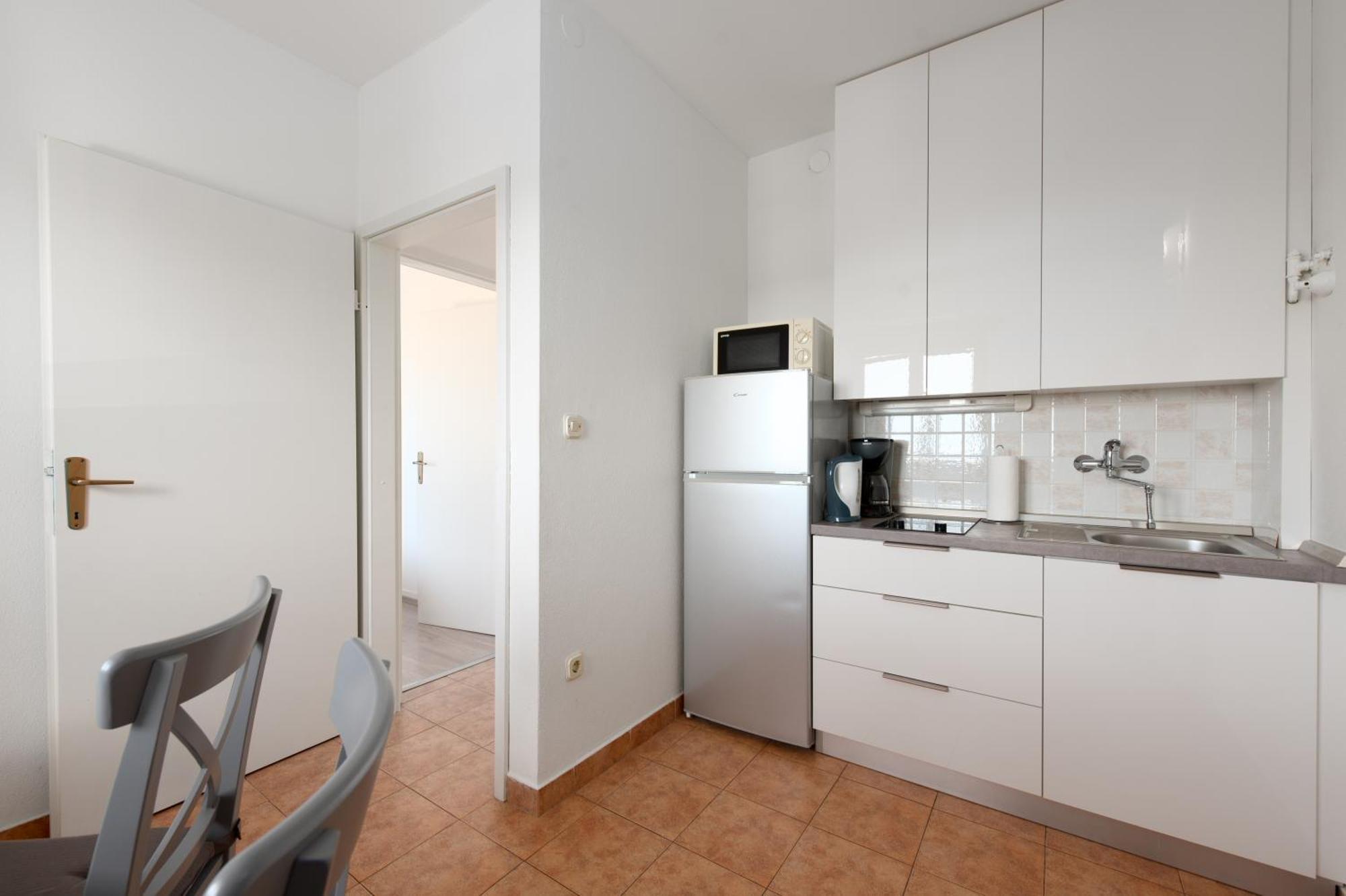 מטולי Apartments Dorijan With Pool מראה חיצוני תמונה